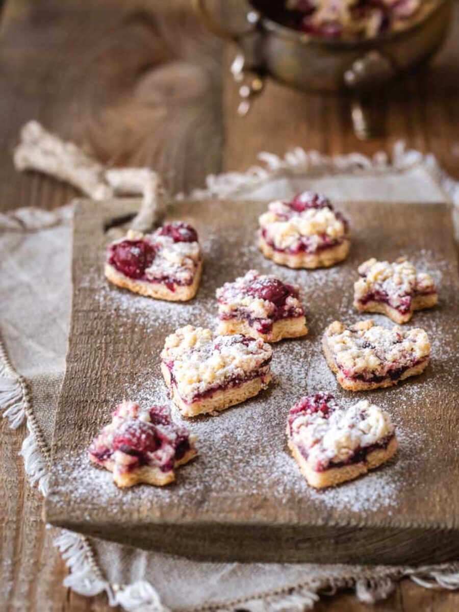 Shortbread con confettura di ciliegie